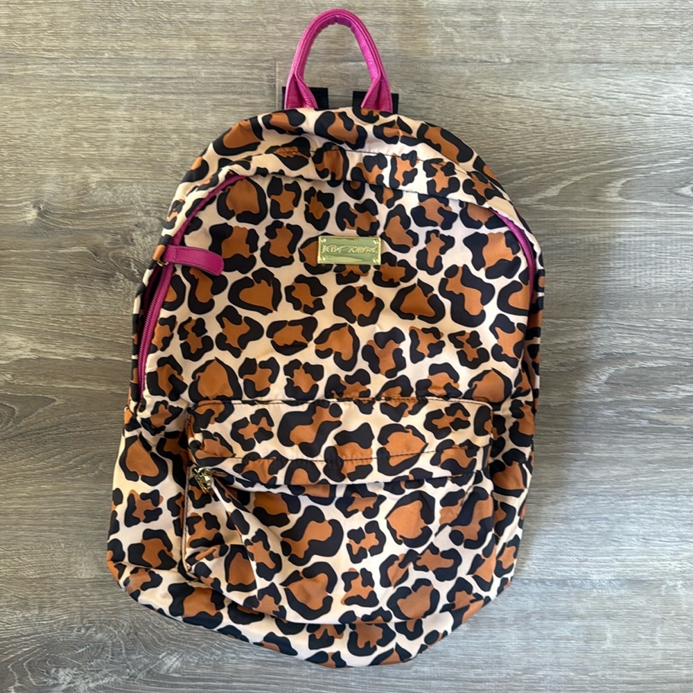 Betsey Johnson Backpack Cheetah Print in Excellent Condition